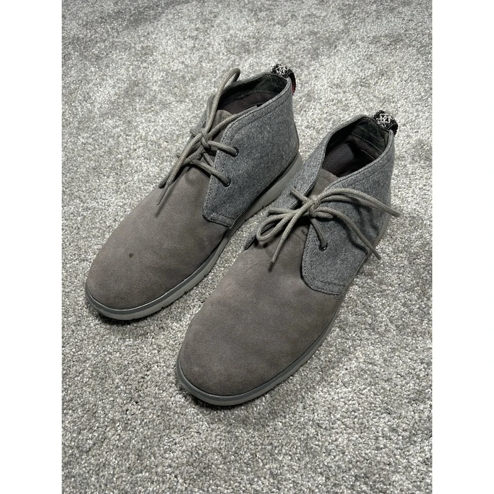 UGG Men's Chukka Boots Gray Suede Wool Lace Up Size 9 Casual Comfort